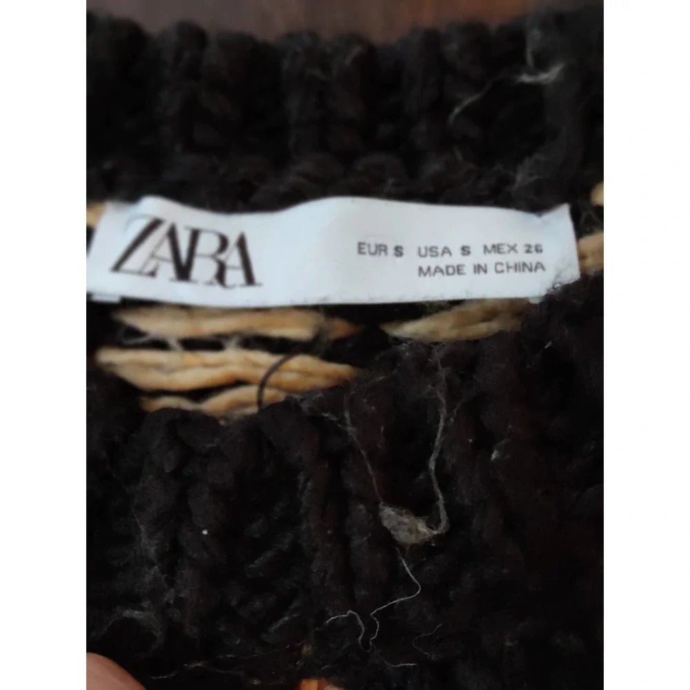 Zara Limited Edition Knit Sweater Black and Yellow oversize sweater Size Small - Picture 4 of 5